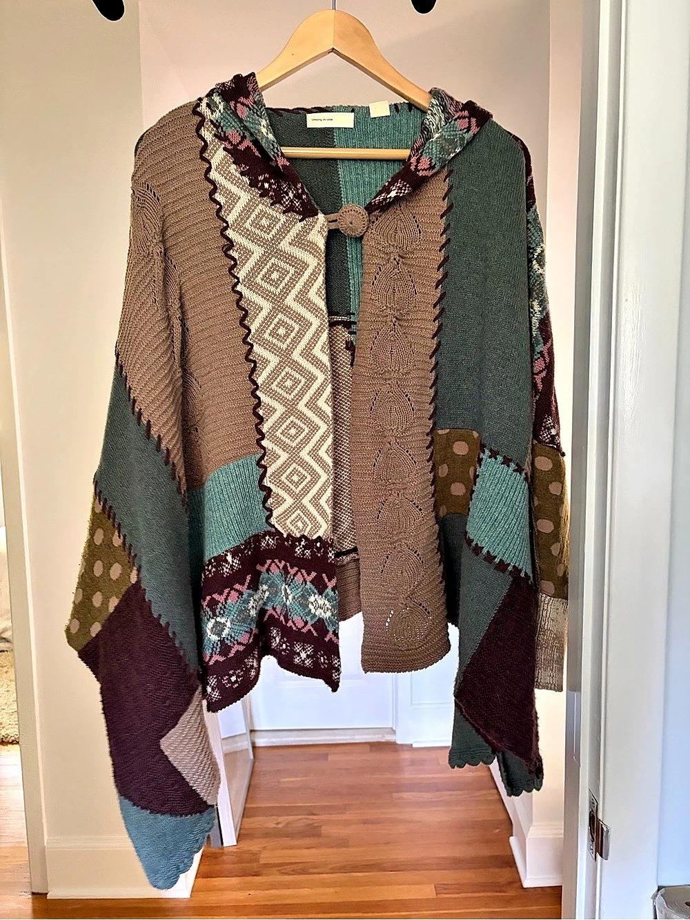 Sleeping on Snow Patchwork Geometric Poncho in Green & Brown